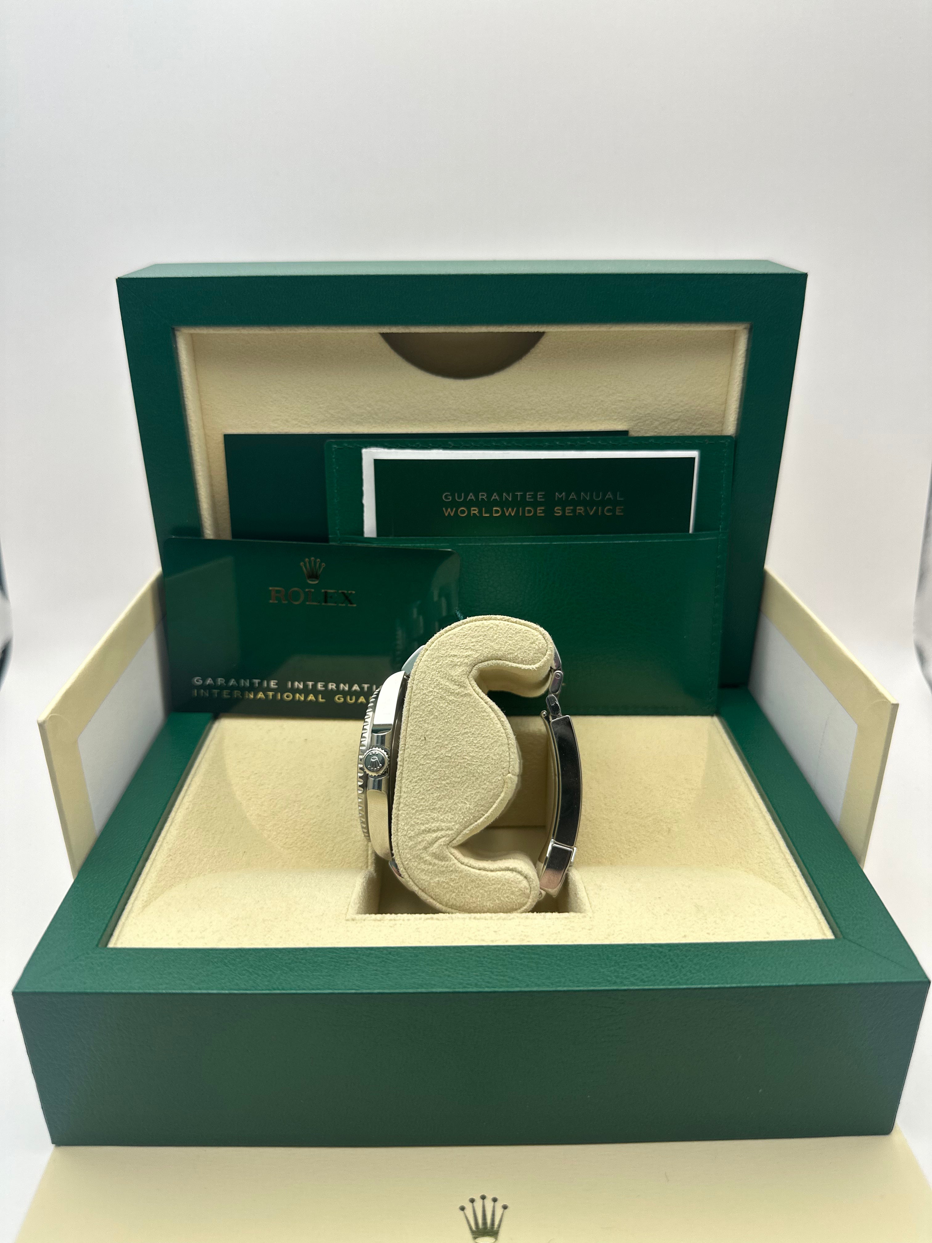 Rolex Submariner 126610LV