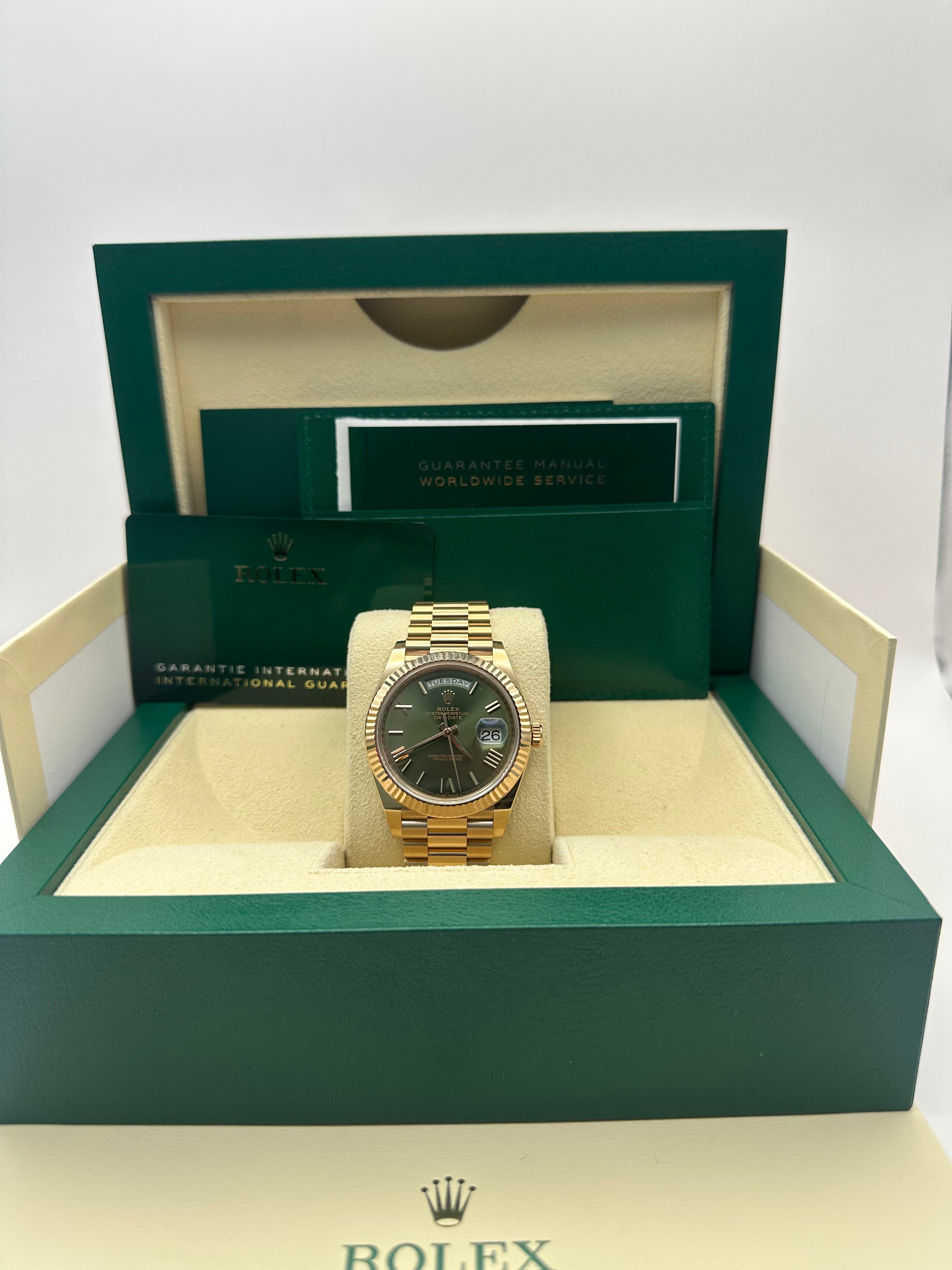 Rolex Day-Date 40MM Olive Green Dial Oyster Everose Gold Fluted Bezel President Bracelet REF#228235